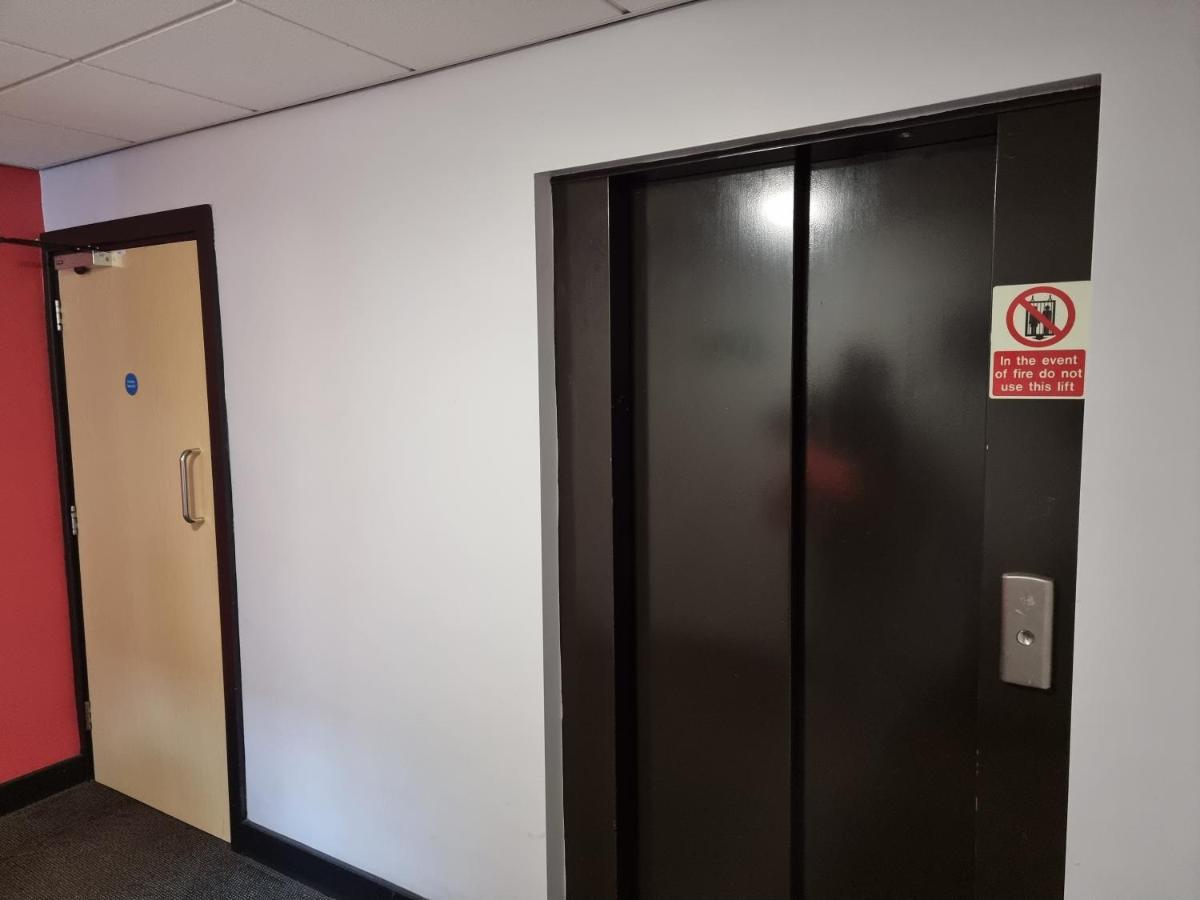 Appartement High Street - 2bd - King Beds - Parking - Wise *