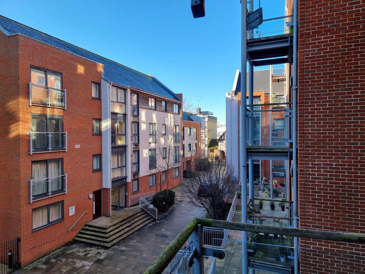 Appartement High Street - 2bd - King Beds - Parking - Wise *